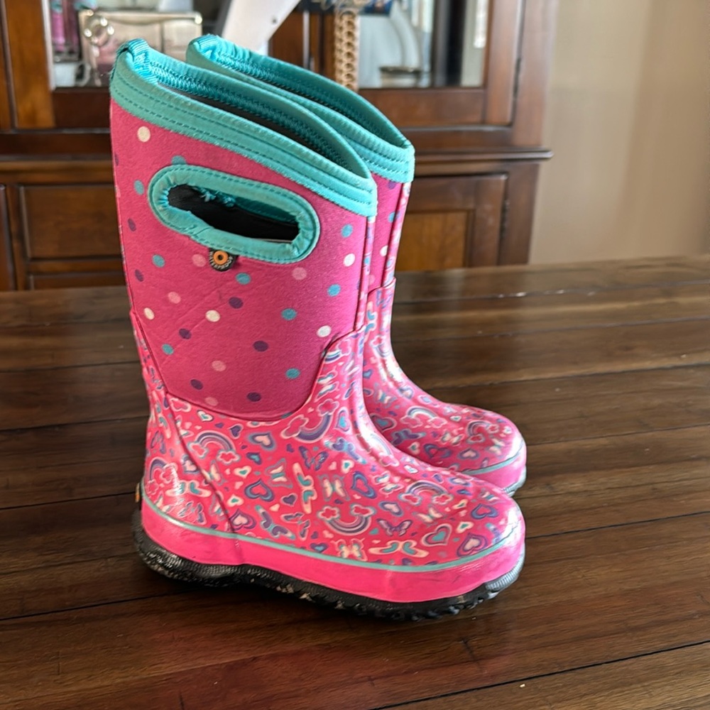 Bogs girls size 11 winter boots. Great condition